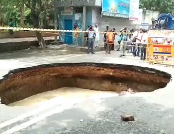 Crater Delhi Massive Road Chunk