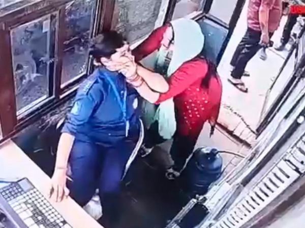 Female-Officer Beaten-Up-At Toll-Plaza