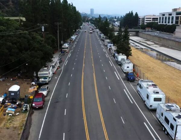 Homeless Capture The Hollywood Area! 