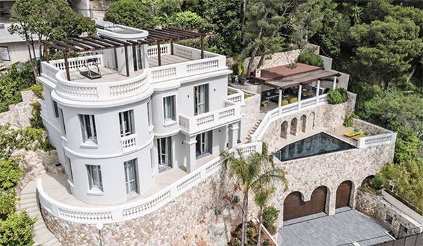 Massive Villa Of Ukraine President