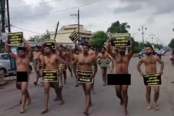 Naked-SC-ST Protest-In-Raipur