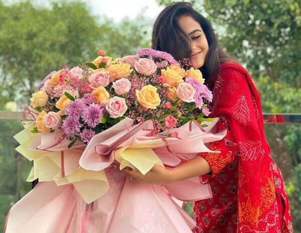 Ram Pothineni Sent Flowers to Baby Herione