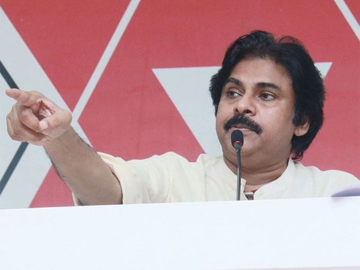 YS Jagan Prosecutes Pawan Kalyan