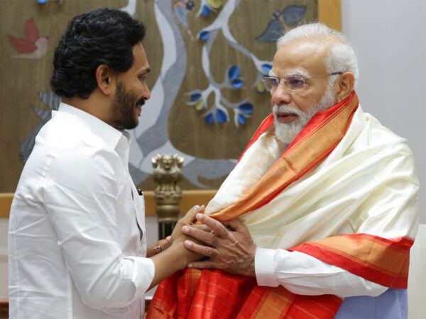 YS-Jagan_Narendra-Modi