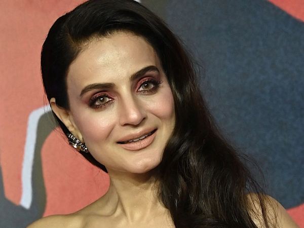 Actress’s U-Turn on OTT Is Full of Gay-Lesbianism