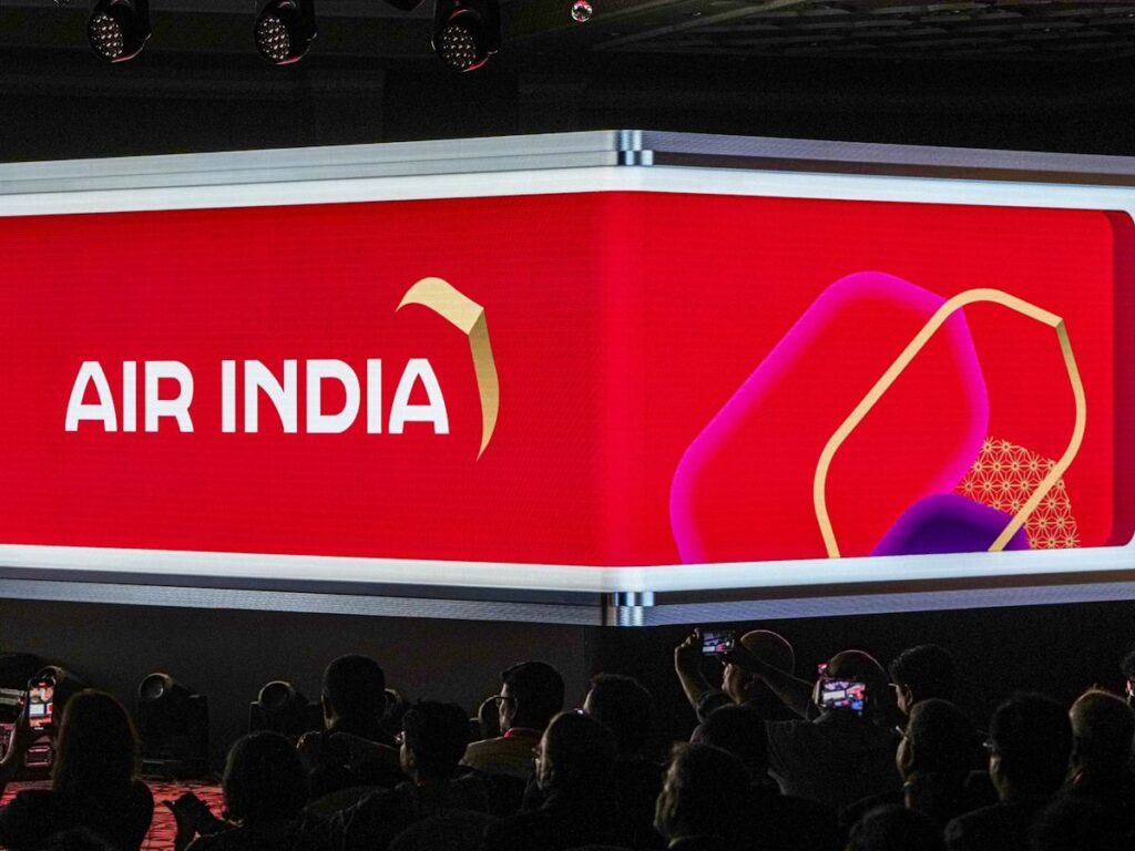 Air-India-Logo-Mixed-Reviews