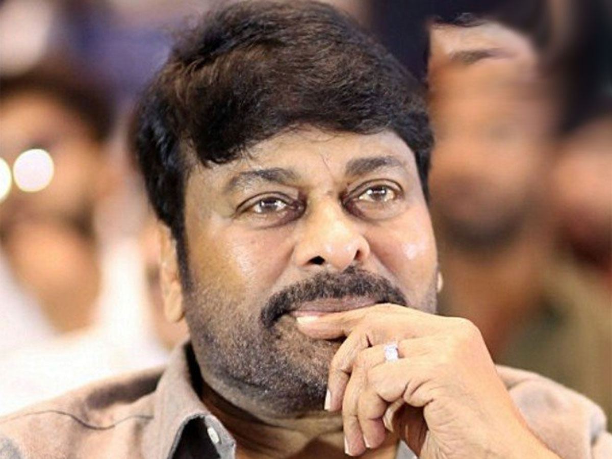 చిరంజీవి ఆలోచనలో పడ్డారా? తెలివిగా అలోచించారా?