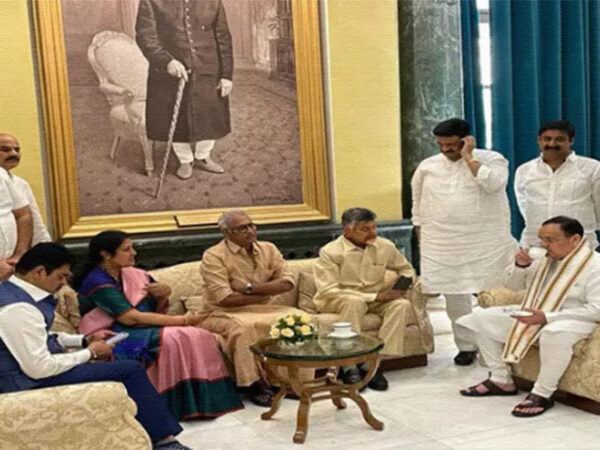 Daggubati-Purandeshwari-Chandrababu-Naidu-JP-Nadda-Meet