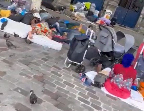 Homeless People Paris