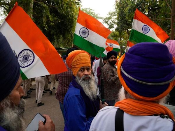 Indian-Embassy-Beard-Choice