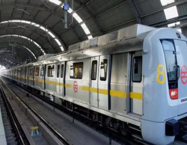 Man Masturbates On Girl In Metro