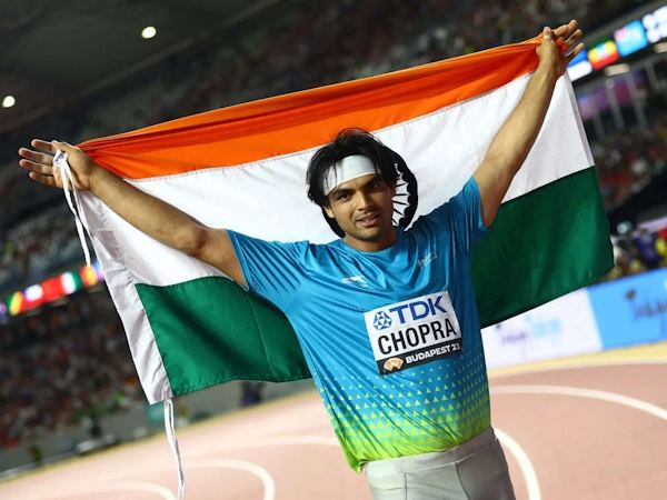 Neeraj-Chopra-Indian-Flag
