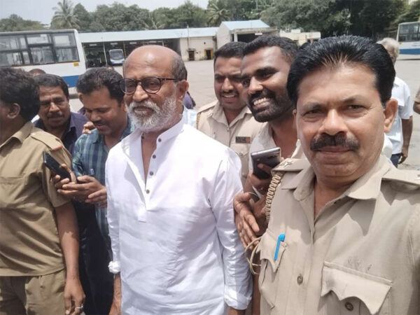Rajinikanth-Bengaluru-Bus-Station