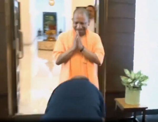 Rajinikanth Touches Yogi Adityanath Feet