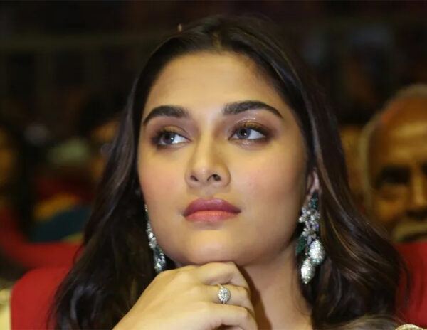 Saiee Manjrekar