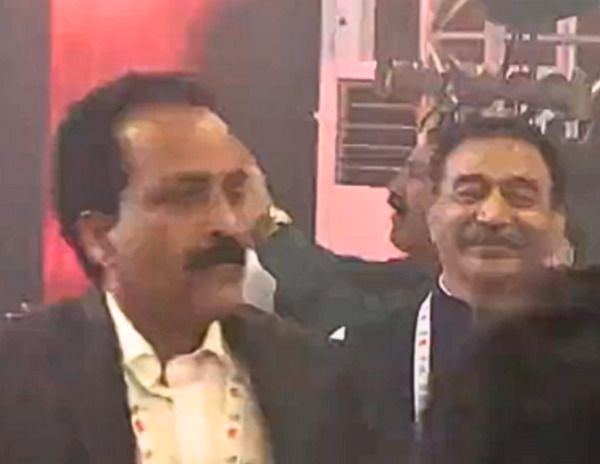 Scientists Dance The Floor After Chandrayaan