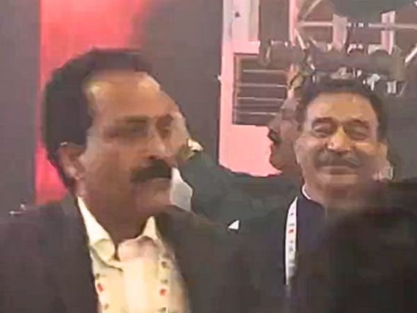 Scientists Dance The Floor After Chandrayaan