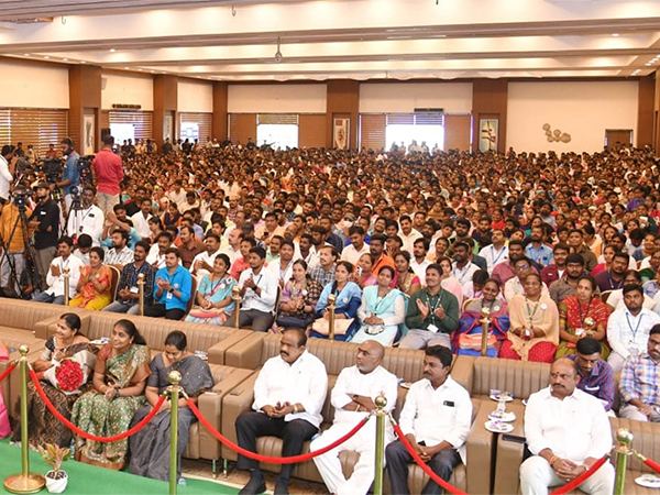 Volunteers Get Hike To Work Hard In Elections!