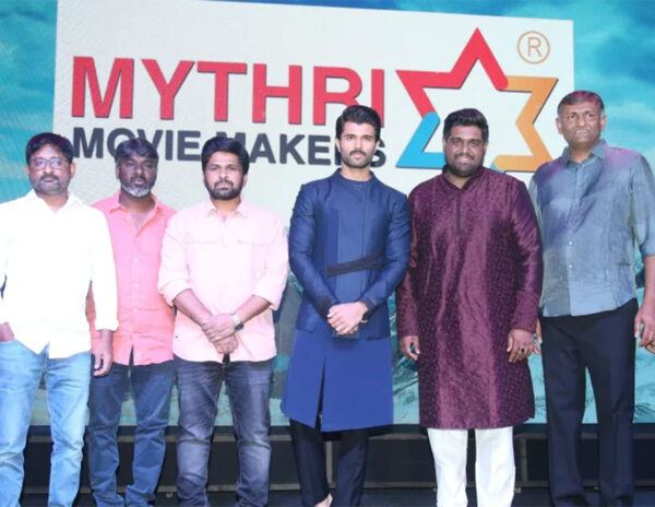 mythri-Movie-Makers-Kushi-trailer-Launch