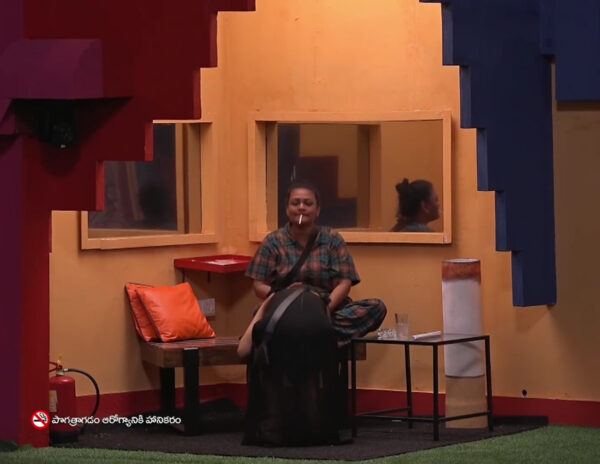Bigg Boss Telugu Season 7: Rathika Falls on Shakeela’s Feet!
