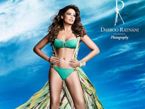 Bipasha-Basu-Bikini