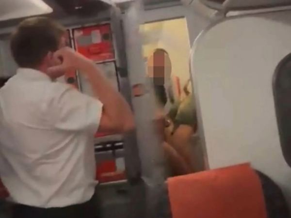 Couple Caught Making Out In Flight