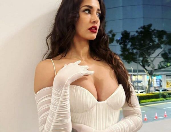 Disha Patani Sexy Avatar