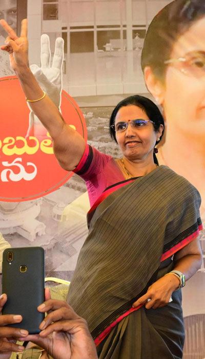 Nara Bhuvaneshwari @ Sitanagar Protest