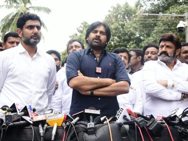 Pawan Kalyan Makes TDP - Janasena Alliance Official