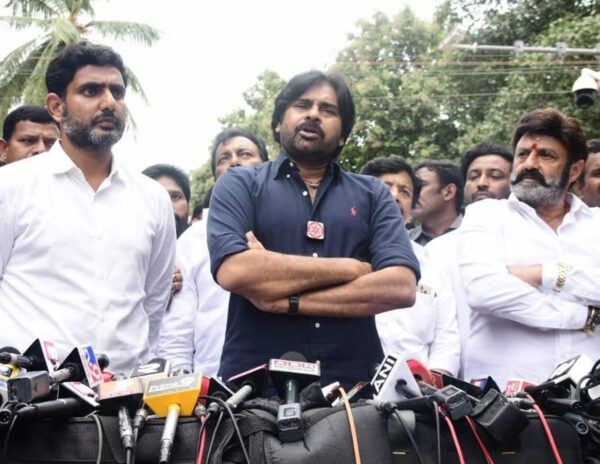 Pawan Kalyan Makes TDP - Janasena Alliance Official 