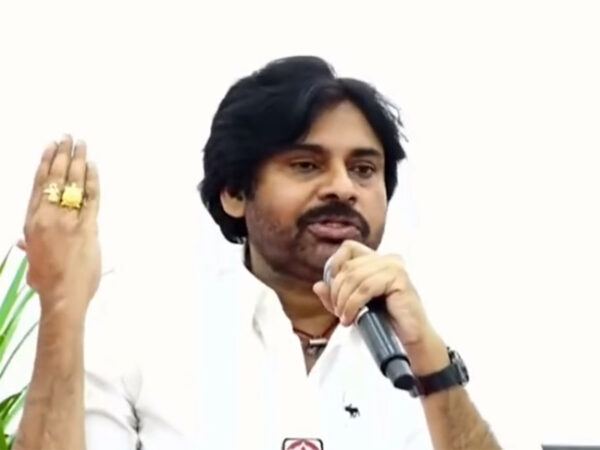 Pawan Kalyan Stands by Chandrababu