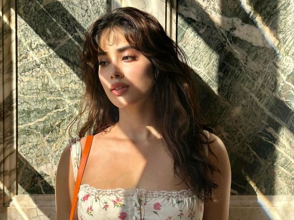 Pic Talk Hot Bikini Babe