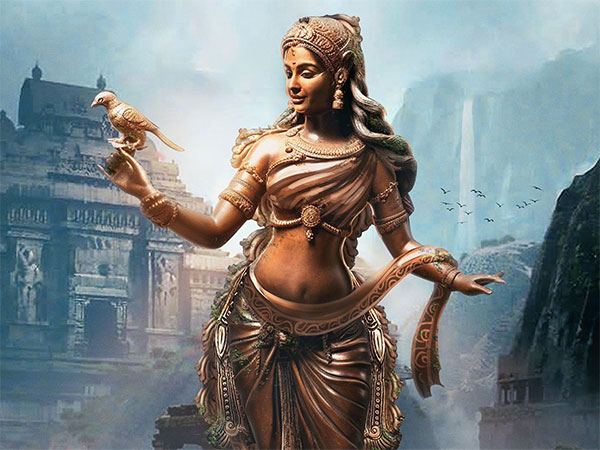 Samyuktha Menon Look