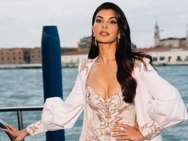 Shiny Outfit On Sexy Curves