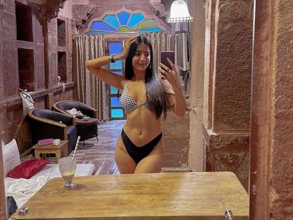 Soundous-Moufakir-Bikini