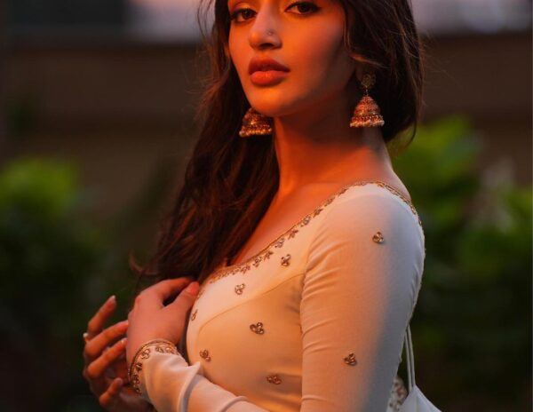 Sreeleela's Stunning Backless Pic