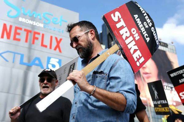 Too Much Trouble To Streamers After WGA Strike!