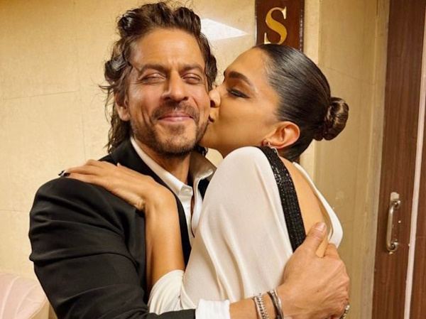 deepika padukone kissing