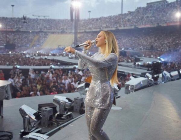 Beyoncé Vs Swift