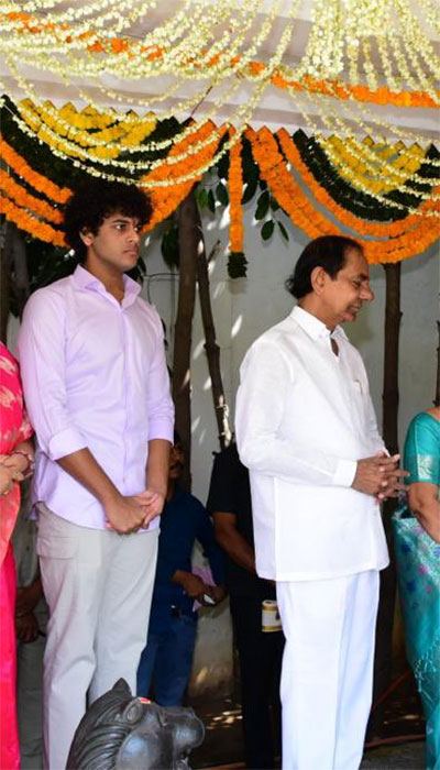 Dasara Celebration at KCR's Home