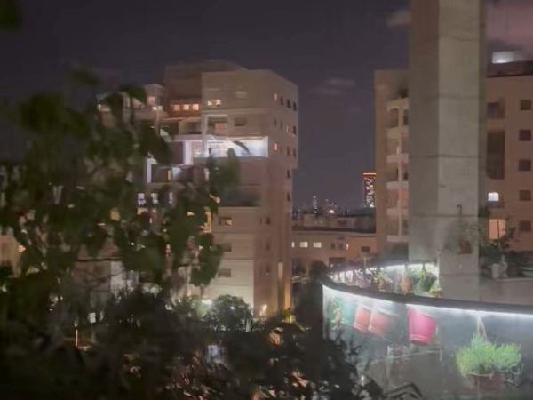 Israelis Singing