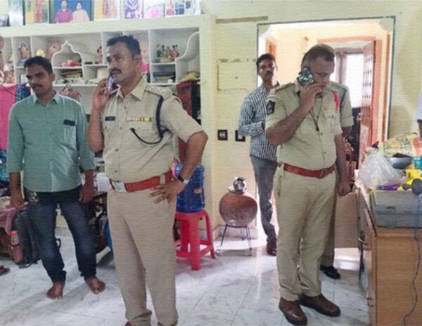 Kadapa-Police-Head-Constable-Suicide