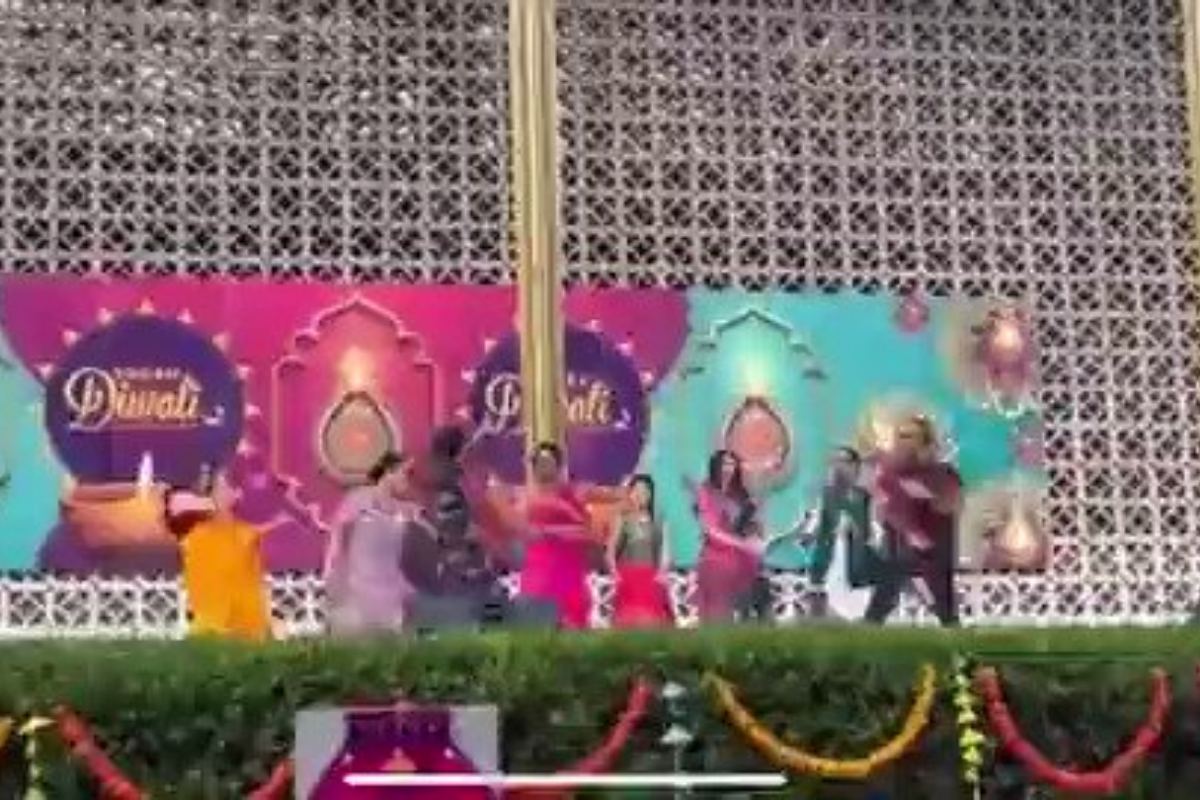 American Ambassador's Fiery Desi Dance