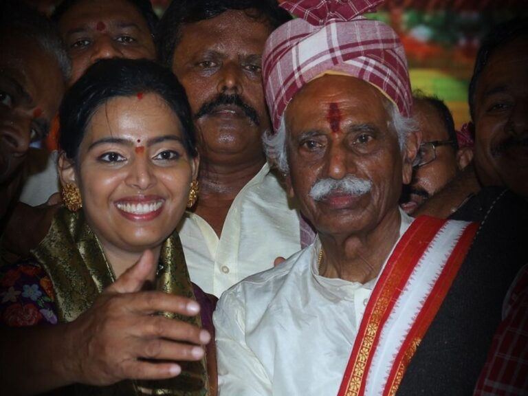 Bandaru-Dattatreya-Daughter-in-BRS