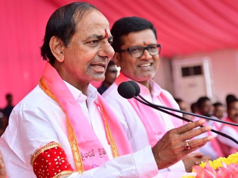 CM KCR
