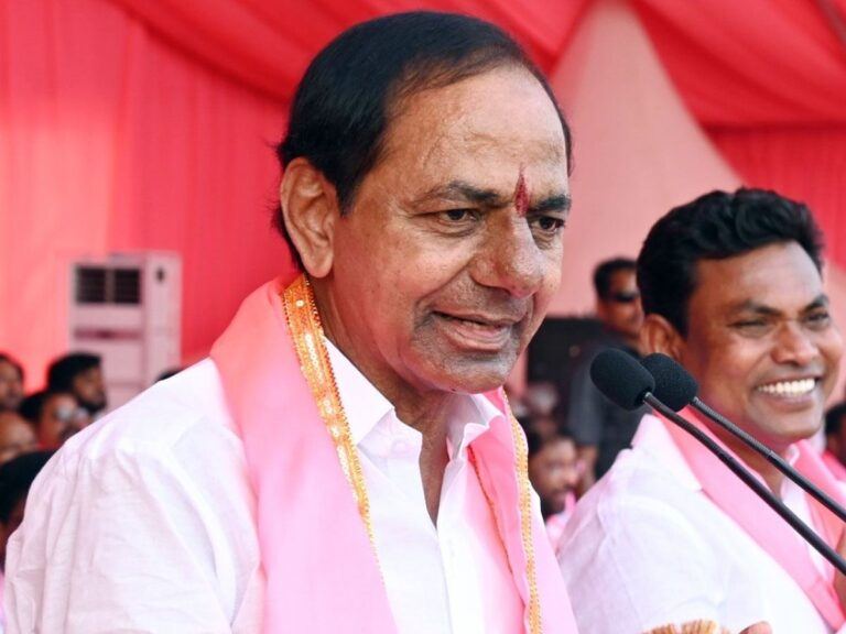 CM KCR