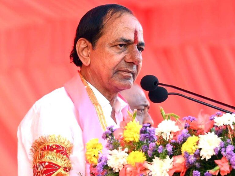 CM KCR