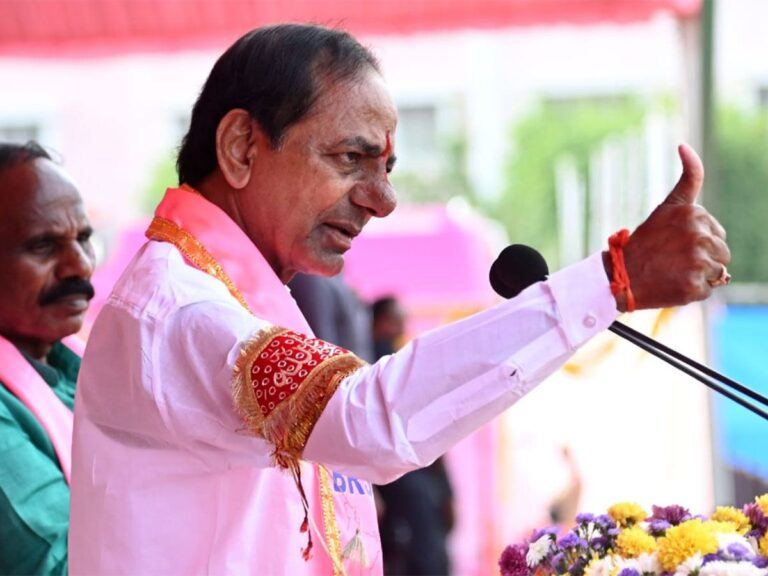 CM KCR