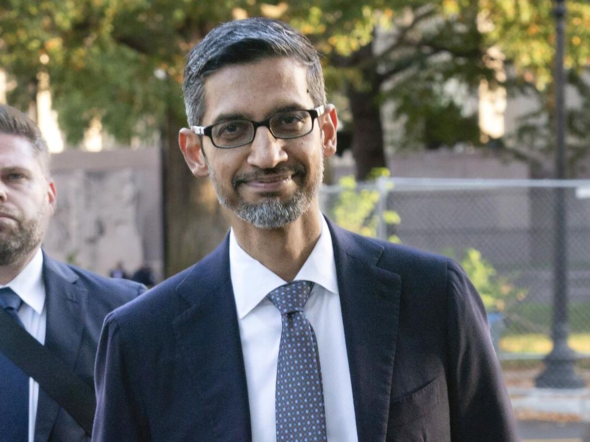Google Paying Apple