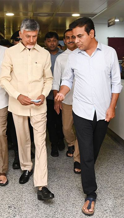 Chandrababu Visits KCR